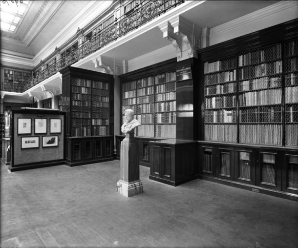 阿尔玛·塔德马图书馆，1915年