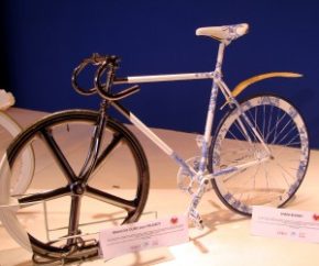 自行车-设计-卡里姆-帽子-和-标致300 - *