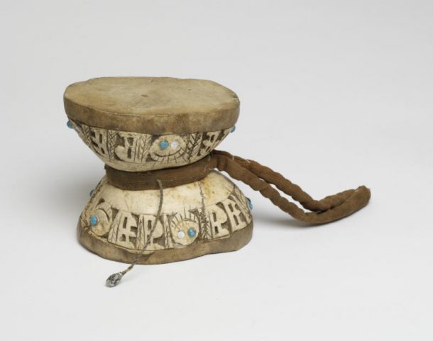 19世纪西藏头骨鼓©维多利亚和艾伯特博物馆,伦敦