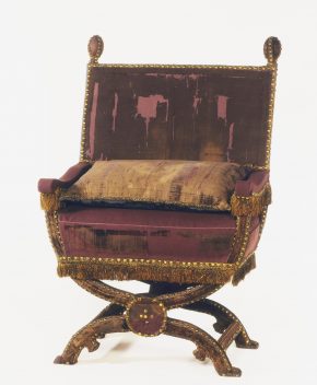 w.12 - 1938 Juxon椅子上,英国1661年。©V&A博物馆