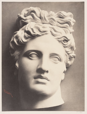 42597年高中和练习曲de图样d我们l 'Antique et les芳管家;蛋白打印的石膏雕塑,阿道夫Bilordeaux时拍下的照片。演员是阿波罗的头,可能来自著名的望楼的阿波罗雕塑在梵蒂冈。巴黎,1864年。