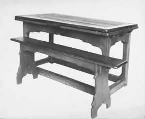 263 - 1908年的长椅上,英格兰,1500 - 1550。©V&A博物馆