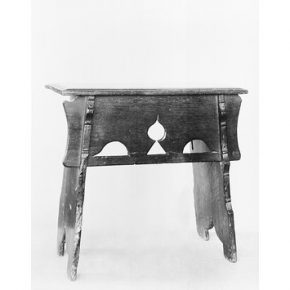 w.95 - 1921,凳子上,英格兰,1480 - 1520。©V&A博物馆