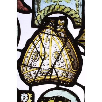 玻璃碎片描绘宝石主教法冠而闻名,横切pretiosa,英格兰,15世纪中期。博物馆数量:c.386 - 1915 @维多利亚和艾伯特博物馆,伦敦