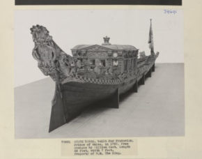 为威尔士亲王弗雷德里克建造的国家驳船，1732年，由英国女王伊丽莎白二世拥有。1938年在V&A博物馆拍摄的照片