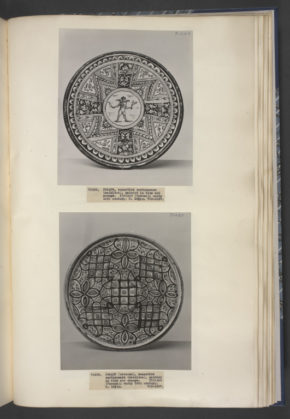 斑块、爵锡釉陶器,意大利语,c.1560。(正面和背面)