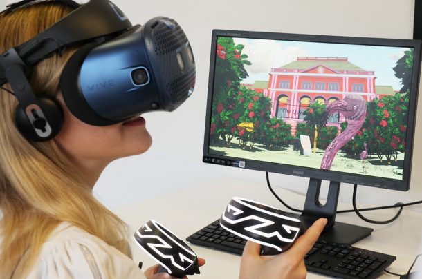 在VR头盔上测试好奇的爱丽丝