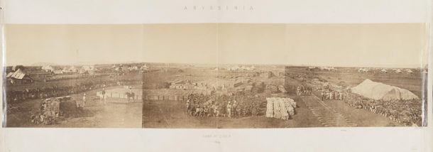 在Zoola营地,照片由英国皇家工程师,Zula,埃塞俄比亚,1868。博物馆没有。71906年。伦敦©维多利亚和艾伯特博物馆